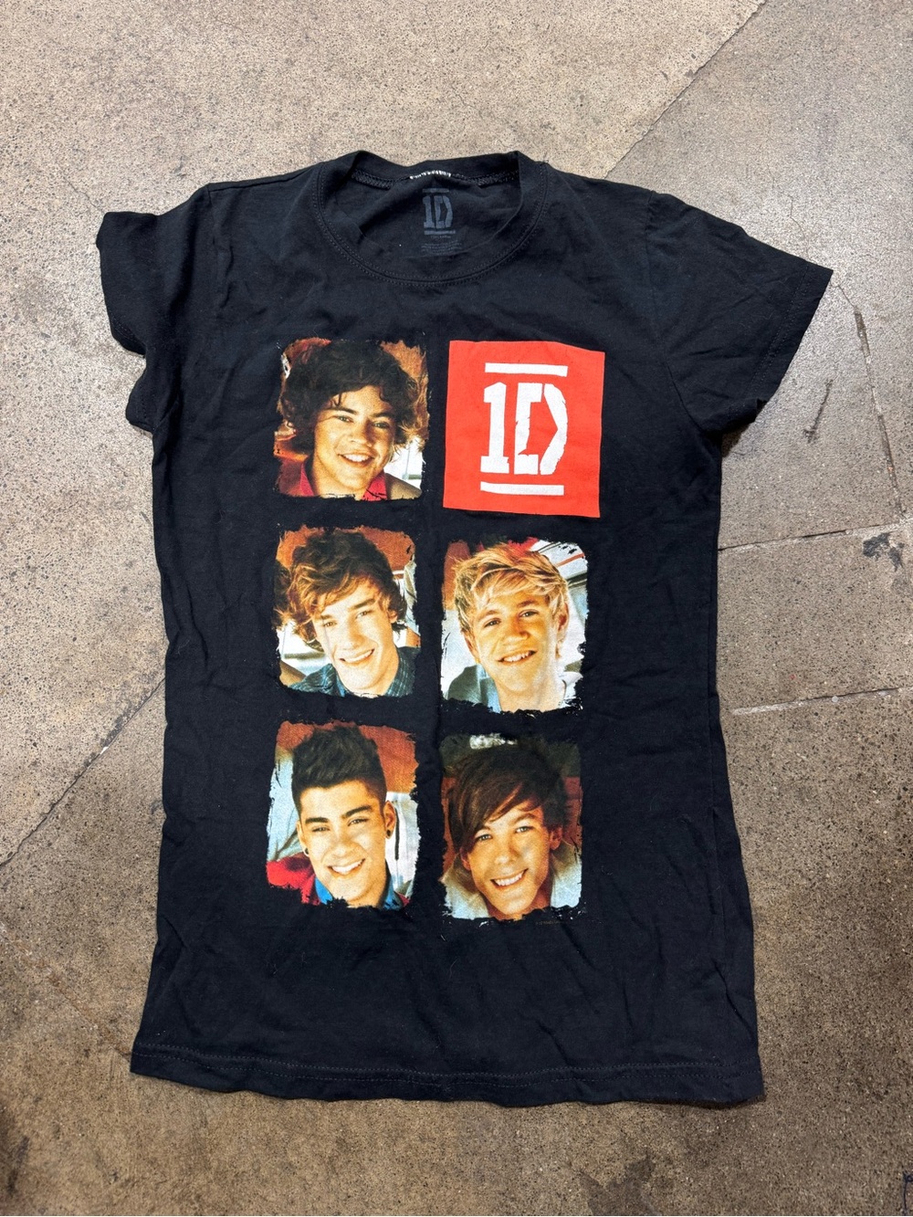 Vintage One Direction Band Tshirt